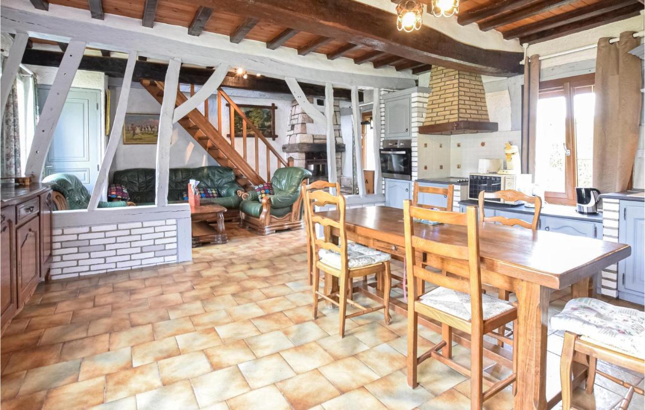 2 Bedroom Lovely Home In Marques ภายนอก รูปภาพ