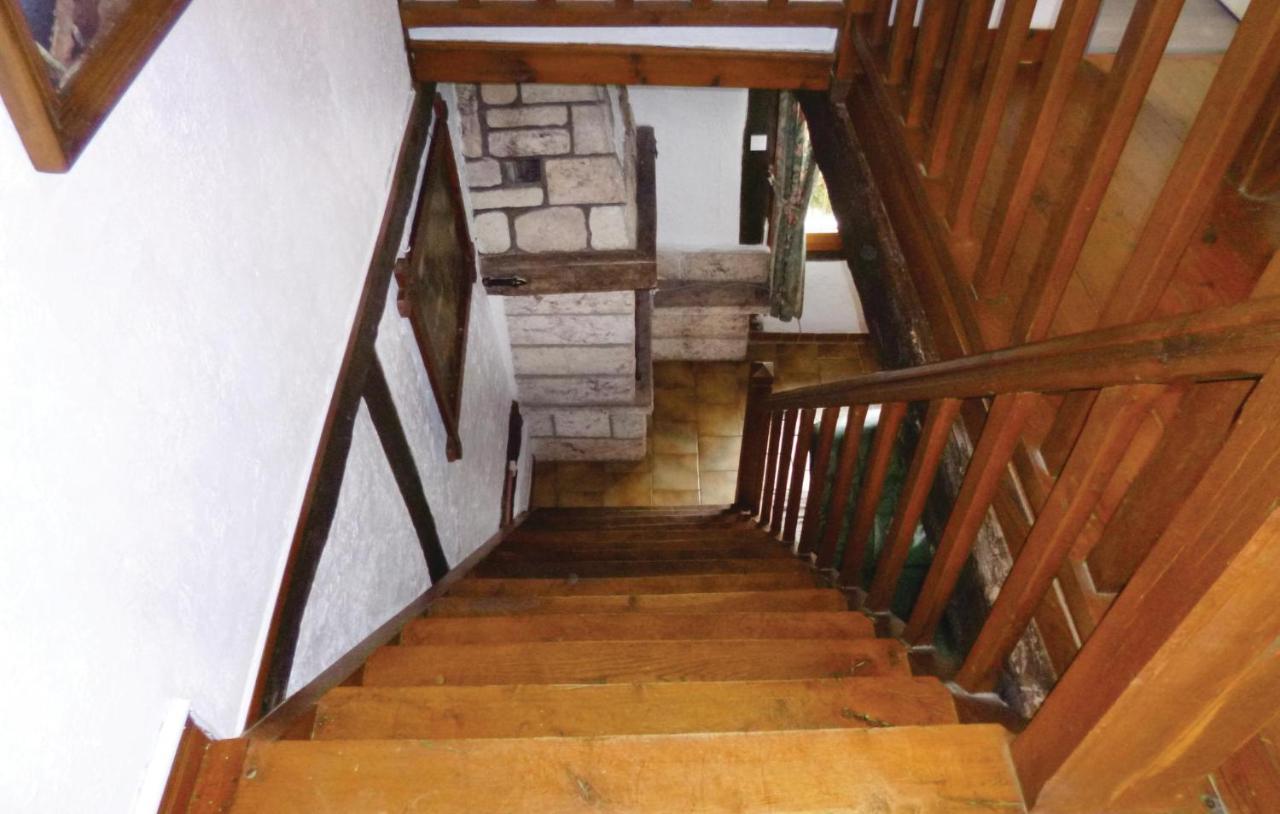 2 Bedroom Lovely Home In Marques ภายนอก รูปภาพ